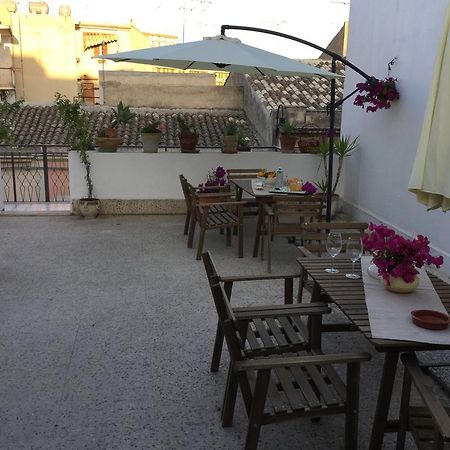Case Vacanze Le Rose Villa Noto Luaran gambar